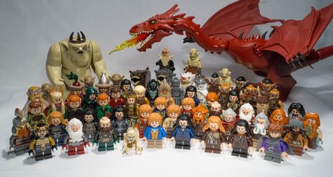 https://flic.kr/p/pXjR5u | Lego The Hobbit - The Full Company | All the Lego Hobbit minifig in one picture ! Lego The Hobbit, Lego Blueprint, Lego Library, Hairstyles For Naturally Curly Hair, Lego Hobbit, Lego Dragon, Lego Custom Minifigures, Lego People, Lego Minifigs