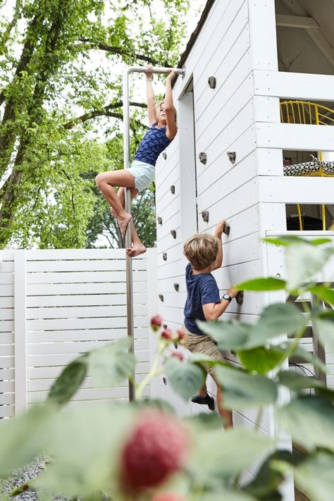 Best Outdoor Living Space 2018: Kristin Barlowe-Clauer’s Garden Birdhouse for Kids Big & Small Diy Playhouse, Garden Birdhouses, Build A Playhouse, Outdoor Play Areas, Outdoor Play Area, Kids Outdoor Play, Playhouse Outdoor, Backyard Playground, Backyard Play