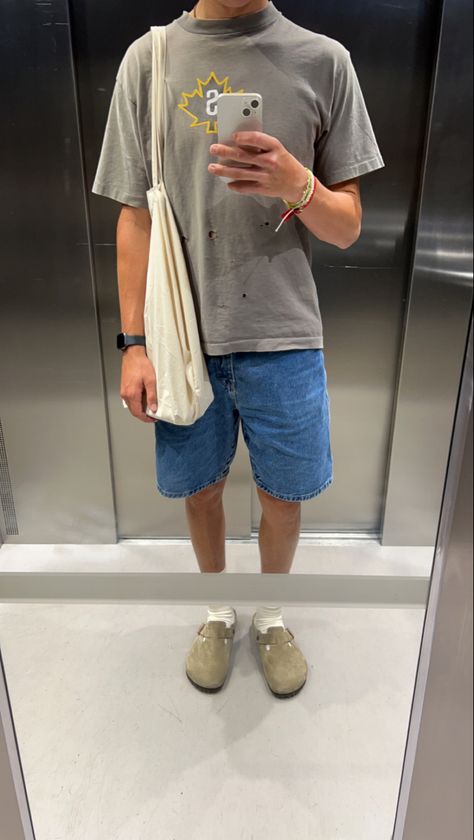 Birkenstocks With Jorts Men, Men Fashion Aesthetic Summer, Guys Jorts Outfit, Surfer Guy Style Outfits, Portugal Outfits Men, Utah Guy Style, Men’s Jorts Fashion, Summer Men Fits, Utah Boy Style