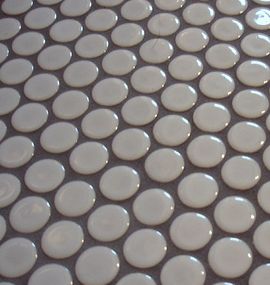 white penny tile with dark gray grout Dark Gray Grout, White Penny Tile, Charcoal Grout, Room Ideas Dark, Dark Grout, Gray Grout, Black Grout, Bath Tile, Grey Grout