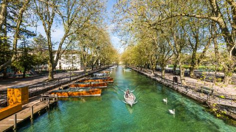 10 Magical Canal Cities That Aren’t Venice Myrtle Beach Restaurants, Myrtle Beach Hotels, Lake Annecy, Annecy France, Ocean Resort, Waterfront Restaurant, Mediterranean Cruise, Dream City, Boat Tours