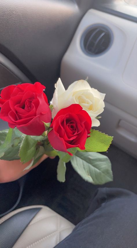 Rose In Car Snap, Flower Bouquet Snapchat Story, Rose Snap, Money Images Cash Indian, Rose In Hand, Single Flower Bouquet, Video Romance, Instagram Captions For Friends, Snap Streak Ideas Easy