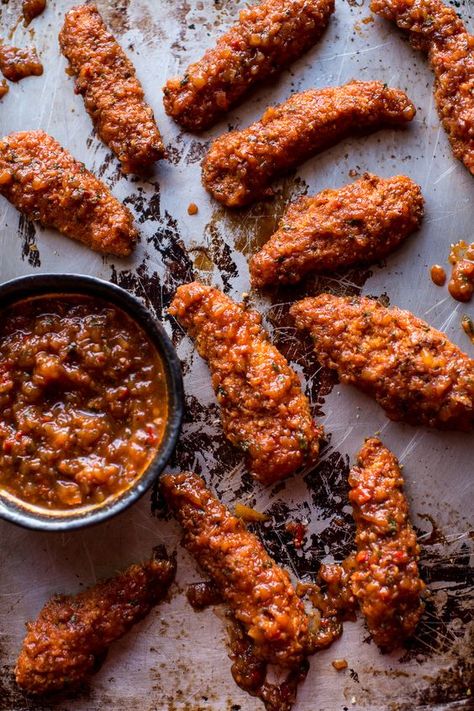 Sticky Mango Curry Oven Baked Boneless Wings | halfbakedharvest.com @hbharvest Baked Boneless Wings Recipe, Baked Boneless Wings, Boneless Wings Recipe, Princess Picnic, Wings Chicken, Recipe Mango, Mango Curry, Baked Wings, Boneless Wings