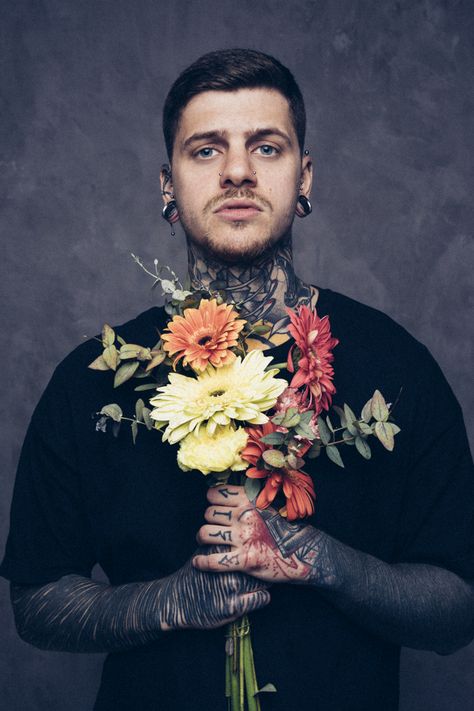 Holding Flower Bouquet, Men Flowers, Flower Men, Man Hug, Painting Reference, With Tattoo, Object Drawing, Human Poses Reference, Human Poses