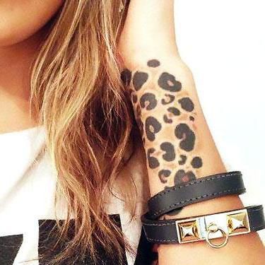 99+ Marvelous Small Tattoo Design Ideas Leopard Print Wrist Tattoo, Leopard Wrist Tattoo, Small Leopard Print Tattoo, Cheetah Print Tattoo, Leopard Print Tattoo, Animal Print Tattoo, Cheetah Print Tattoos, Tattoos On Wrist, Leopard Print Tattoos