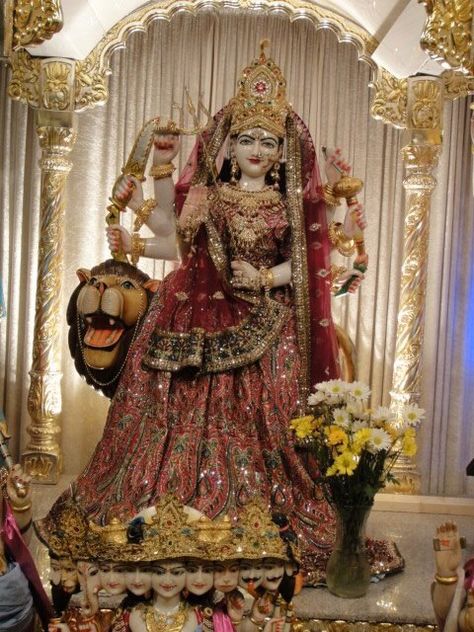 Durga Ma. Shri Lakshmi Narayan Mandir. Orlando, Florida Aghori Shiva, Mandir Decoration, Durga Ma, Blessed Mother Statue, Lakshmi Narayan, Indian Bride Poses, Durga Ji, Jai Mata Di, Vaishno Devi