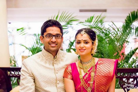 Mangalorean Bride, Sari Bride, Couples Dress, Reception Makeup, Kanjivaram Sari, Cultural Wedding, Marathi Bride, Bridal Couple, Hindu Wedding Ceremony