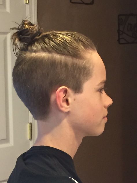 Man bun with undercut Kids Man Buns, Boys Undercut, Man Bun Haircut, Man Bun Undercut, Haircut Man, Man Bun Styles, Kids Hairstyles Boys, Boy Haircuts Long