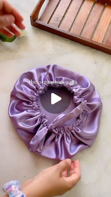 How To Make A Silk Hair Bonnet, Diy Bonnet, Satin Hair Bonnet, Silk Hair Bonnets, Headband Diy, Sewing Projects Free, Satin Bonnet, Hair Bonnet, Turban Headband