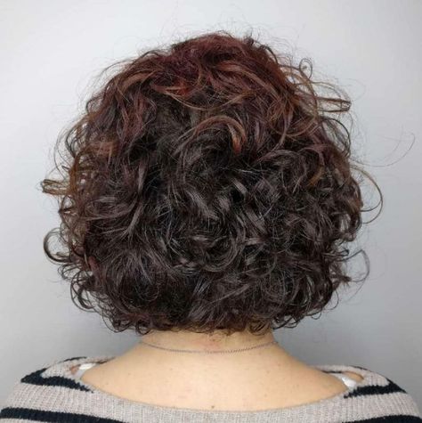 Short Bob with Body-Boosting Curls Body Perm, Body Wave Perm, Perm Hairstyles, Wave Perm, Wavy Bob Hairstyles, Wavy Curly Hair, Long Bob Hairstyles, Curly Bob Hairstyles, Short Pixie Haircuts