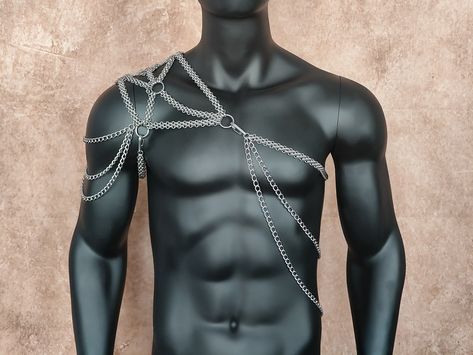 "Body chain shoulder Harness" Stunning high quality hand crafted body chain made in custom and is adjustable. Features layers and layers of chains,This luxurious, elegant body jewelery is inspired from the exoticness and richness in detail of.  For a sexier, chicer look...Let yourself feel like a King ;) The  chain is with carabiner hook on Chest and underarms . Free choice of Color and Size (Silver ) SIZE chart: We make this model according to this size chart but if you can not find your measurements here at our size chart you can tell us your exactly measurements and we make custom made according to your measurements! ---------------------------------------- SHIPPING All shipments are carried out by international airmail with the ability to track the parcel number. If you want to express Mens Body Chain, Sims 4 Cc Shell Necklace, Outfits Oc, Sheet Composition, Rave Men, Body Jewelry Men, Shoulder Harness, Burning Men, Chains Fashion