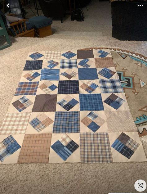 Jean Quilt Ideas, Quilted Bag Patterns, Baby Clothes Quilt, Sewing Machine Quilting, Flannel Quilts, Scrappy Quilt Patterns, Keepsake Quilting, Quilt Square Patterns, Quilt Sewing Patterns