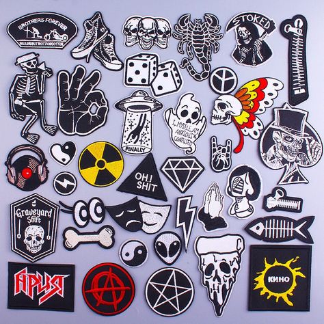 Clothes Decoration, Punk Culture, Unique Clothes, Custom Patch, Punk Skull, Clothing Diy, Punk Inspiration, White Rock, Kleidung Diy