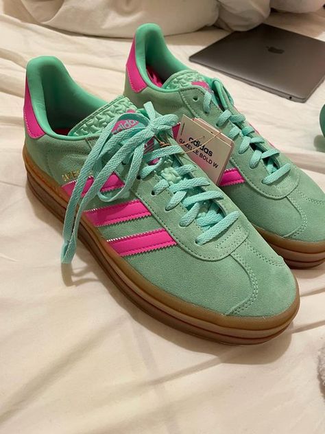 Green And Pink Sambas, Pink And Green Adidas, Green Adidas Shoes, Green Adidas, Cute Nike Outfits, Winter Fashion Outfits Casual, Adidas Shoes Women, Adidas Spezial, Fancy Shoes