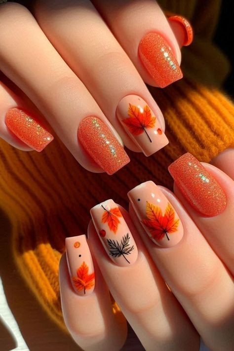 Fall Nail Ombre, Autumn Leaves Nail Art, Square Nails Ideas Winter, Simple Nail Ideas Fall, Autumn Nails Art, November Nails, Fall Nail Trends, Cute Nails For Fall, Nail Shimmer