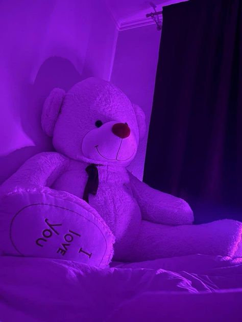 Cute Cartoon Wallpapers Hd, Purple Teddy Bear Wallpaper, Wallpapers With Quotes, Cool Wallpapers For Your Phone, Purple Teddy Bear, Teddy Photos, Creative Snaps For Snapchat, Attractive Wallpapers, Girly Swag