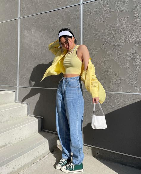 Highwaist Jean Outfits, Yellow Tank Top Outfit, Yellow Converse, Forest Aesthetic, Yellow Tank Top, Tank Top Outfits, Pastel Fashion, Sunny Weather, Top Outfit