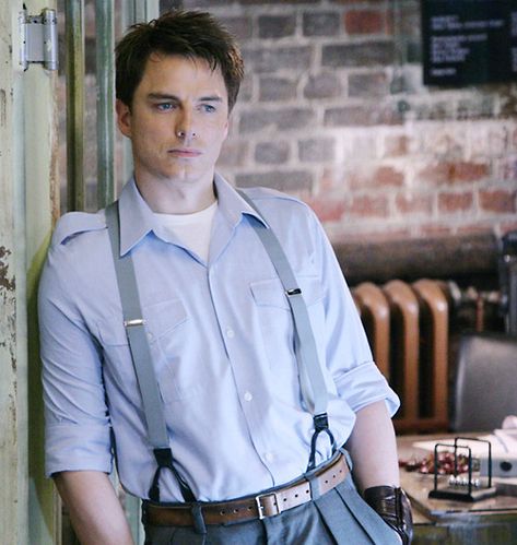 Doctor Who Jack Harkness, Cursed Powerpoint, Jack Harkness Icon, Happy Stimming, Dr Who Characters, Dr Who Companions, Sarah Jane Smith, Captain Jack Harkness, Jack Harkness