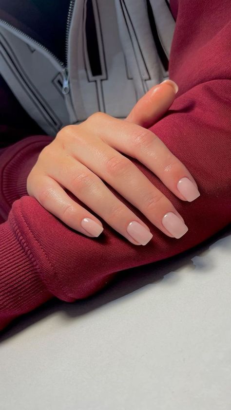 Short Nails Gel Polish Simple, Polished Natural Nails, Cute Short Natural Nails Ideas Simple, Pretty Plain Nails, Milky Biab Nails, Natural Nails Biab, Simple Small Nails, Plain Gel Polish, Milky Nails Short