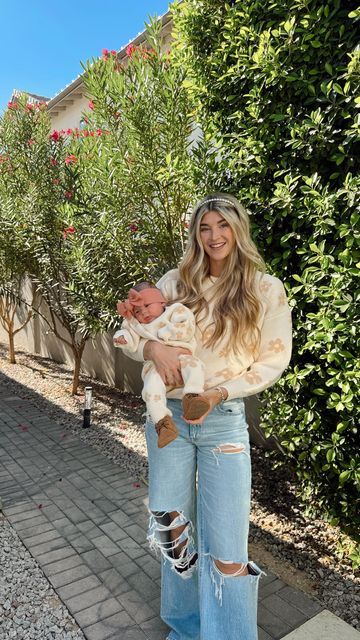 Katie Brueckner, Katie Betzing, Jatie Vlogs, World Wallpaper, Dream Baby, November 13, Future Baby