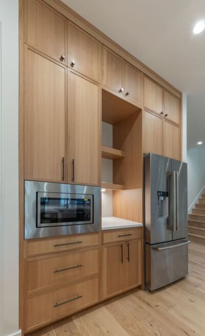 Rift White Oak Kitchen, Kitchen Shaker Cabinets, Slim Shaker Cabinet, Shaker Cabinets Kitchen, Modern Oak Kitchen, White Oak Kitchen Cabinets, Slim Shaker, Lakehouse Kitchen, Tall Kitchen Cabinets