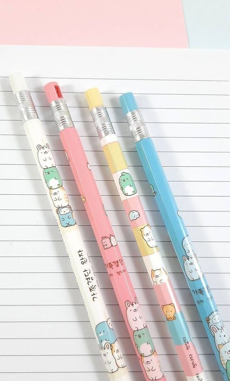 Kawaii Mechanical Pencils, Kawaii Stationery Aesthetic, Mechanical Pencils Aesthetic, Aesthetic Pencils, Kawaii Pencils, Pencils Aesthetic, Cute Mechanical Pencils, Pencil Aesthetic, Kawaii Supplies