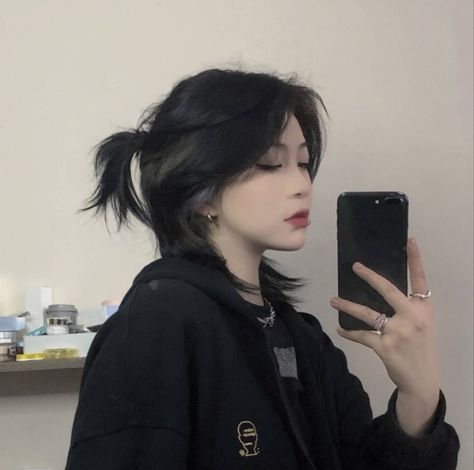 Short Hair Tomboy, Hair Color Streaks, Asian Short Hair, Tiktok Shop, Wolf Cut, Shot Hair Styles, Hair Stylies, Hair Stylist Life, Girl Short Hair