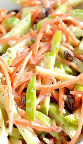 Apple Slaw, Slaw Recipes, Summer Side Dishes, Carrot Salad, Eat Better, Salad Bar, Healthy Nutrition, Apple Recipes, Summer Salads