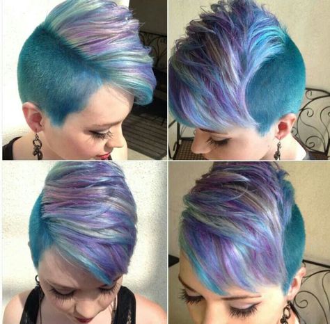 Short mermaid hair! Pretty blue's & purple's :) Hair Rainbow, Mohawk Styles, Creative Hair, Woman Hair, Ombré Hair, Faux Hawk, Fantasy Hair, Funky Hairstyles, Shaved Sides