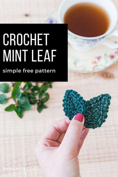 Free crochet pattern for an accent crochet mint leaf. Use for wreathes or tabletop decor, or to adorn hats, scarves and blankets. Amigurumi Plants, Crochet Leaf Free Pattern, Crochet Learning, Paper Flower Video, Christmas Amigurumi, Crochet Leaf, Quick Crochet Projects, Crochet Appliques, Crochet Granny Square Afghan