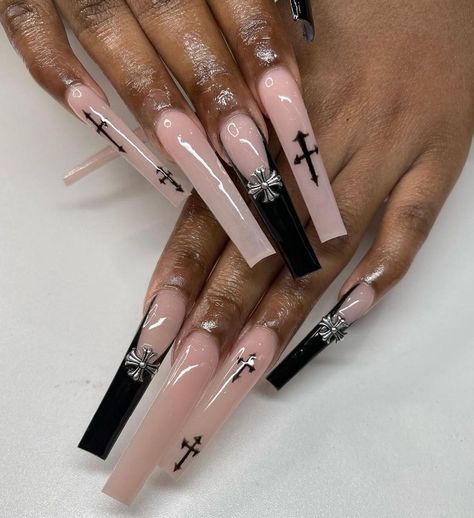 Baddie Nails Instagram Long, Nail Inspo Long Square, French Tip Styles, Instagram Baddie Acrylic Nails, Baddie Nails Instagram, Black French Tip Nail, Glittery Acrylic Nails, Colourful Acrylic Nails, Nails Acrylic Black