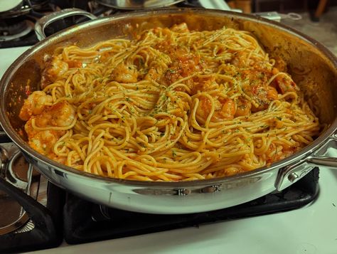 This spicy shrimp scampi pasta hits EVERY SINGLE TIME!! And it’s so quick!! By the time your noodles are done, this dish is ready. The key? Prep everything first!! SO damn GOOD!! 🤌🏽 Chef’s kiss 👩🏽‍🍳💋😋 Spicy Shrimp Scampi, Shrimp Scampi Pasta, Scampi Pasta, Spicy Shrimp, Shrimp Scampi, Ig Post, Noodles, Chef, Kiss