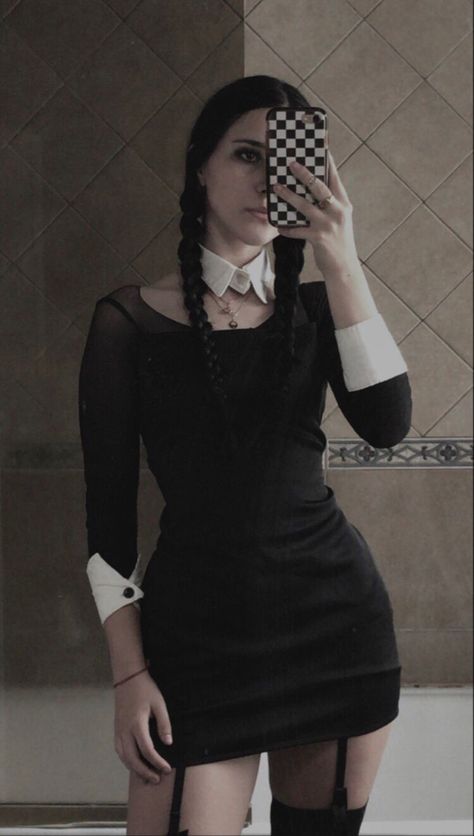 Black Halloween Costumes 2022, Hot Emo Halloween Costumes, Hot Wednesday Addams Costume, Halloween Outfits Black Hair, Halloween Costumes For Long Dark Hair, Soft Girl Halloween Costumes, Halloween Disfraz Mujer Ideas, Edgy Halloween Costume For Women, Long Black Hair Halloween Costume Ideas