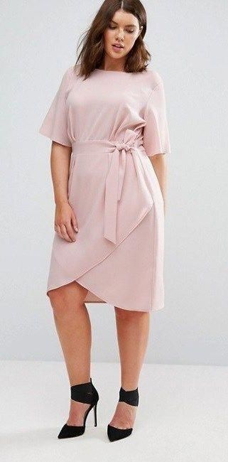 45 Plus Size Wedding Guest Dresses with Sleeves - Alexa Webb #plussizecocktaildresses Wedding Guest Outfit Formal, Cute Wedding Guest Dresses, Plus Size Wedding Guest Dresses, Outfit Classy, Wrap Front Dress, Plus Size Cocktail Dresses, Trendy Wedding Dresses, Wedding Guest Dresses, Wedding Dresses Plus Size