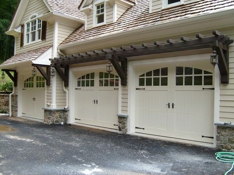 I love the shape of the windows on the garage doors. The hardware gives it a nice touch also! #CurbAppealContest @schlagelocks Carriage House Garage Doors, Garage Door House, Carriage House Doors, Casa Garage, Carriage Garage Doors, Garage Pergola, Carriage House Garage, Casa Exterior, House Doors