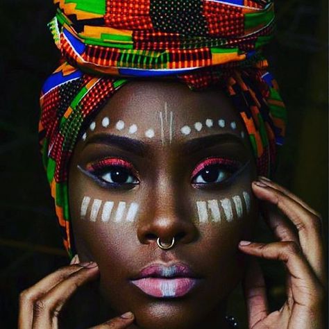 APiF's List of Top African Designers African Face Paint, African Makeup, African Designers, Afrikaanse Mode, Re Leone, Pintura Facial, African Queen, Maquillage Halloween, African Culture