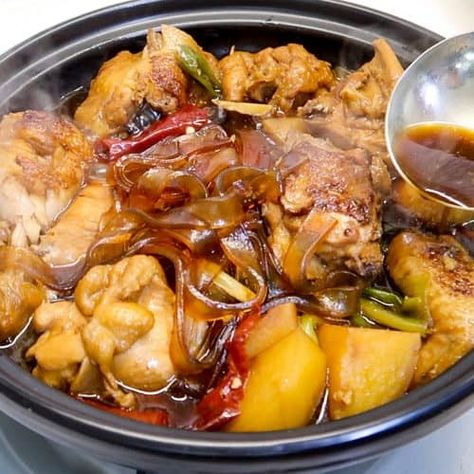 Jjimdak Recipe - Andong Style, Perfected! - FutureDish Dried Red Chili Peppers, Andong, Korea Food, Culinary Classes, Korean Dishes, Braised Chicken, Asian Inspired Recipes, Chicken Slow Cooker Recipes, Asian Foods