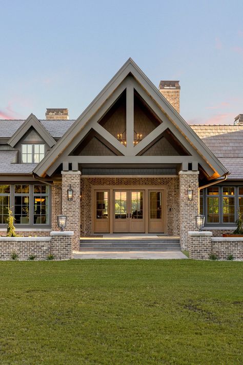 Shingle Style Lodge | Shingle Style Lodge One Story Home Exterior, Lodge Style Homes, Lodge Exterior, Lodge Style Home, Alpine Lodge, Lodge House, One Story Homes, Lodge Style, Crows