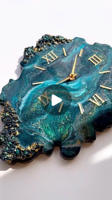 Just4youonlineuk on Instagram: "This show stopper emerald green geode resin clock by @monnavia.artist has been created using Apex High Gloss & Apex one coat epoxy resin 💚 New things are imminent 😍😍 #just4youonlineuk #apexresin #apexangels  . . . . . . #geodeclock #resinclocks #emeraldgreen #resinartwork #resinwork #homedecor #etsyseller #artist #resingeode #resingeodeart #geodeart #epoxyresin #epoxyresinart #resinpour #smallbusiness #resincrafts #resinepoxy #crystals #artshop #intetiordesign #showstopper" Geode Clock, Emerald Watch, Wall Clock Painting, Green Geode, Geode Wall, Resin Clock, Clock Painting, Cool Clocks, Geode Art