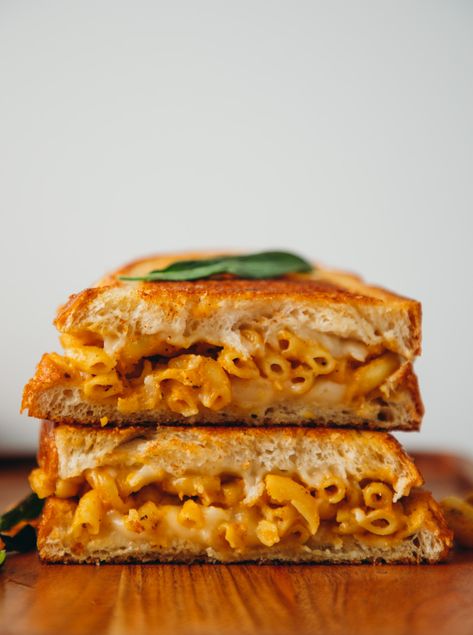 Pumpkin Sage Mac & Grilled Cheese - Liv B. Cheap Vegan Meals, Roasted Vegetable Pasta, Pumpkin Mac And Cheese, Pumpkin Cinnamon Rolls, Pumpkin Spice Muffins, Perfect Pancakes, Creamy Tomato Sauce, Pumpkin Butter, Vegetable Pasta