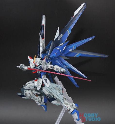 Gundam Freedom, Gundam Strike, Gundam Pose, Freedom Gundam, Metal Robot, Strike Gundam, Facebook Features, Custom Gundam, Custom Paint Jobs