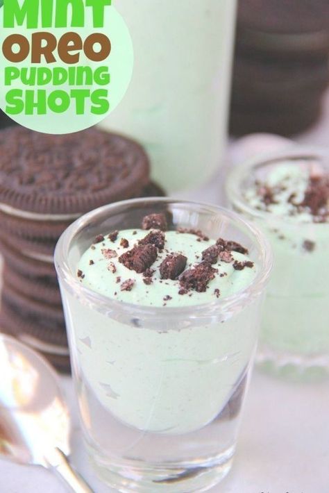 Oreo Pudding Shots, Mint Pudding, Pudding Shot Recipes, Cookie Shot, Jello Pudding Shots, Mint And Chocolate, Oreo Pudding, Alcoholic Desserts, Mint Oreo