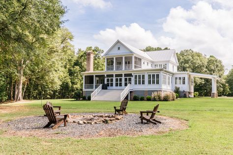 Backyard Fire Pit Watkinsville Georgia, Island Cooktop, Southern Farmhouse, Dream Farmhouse, Two Bedroom House, Large Backyard, White Farmhouse, Backyard Fire, Farmhouse Exterior