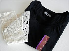 Diy Lace Shirt, Revamp Clothes, T Shirt Refashion, Shirt Alterations, Old Tee Shirts, Tshirt Refashion, Repurposed Clothing, Recycled T Shirts, T-shirt Refashion