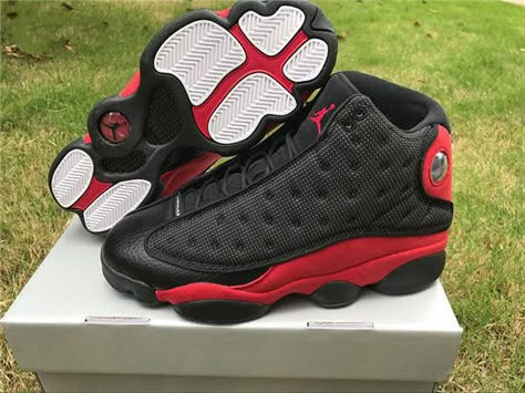 Jordan Retro 13 Black, Zapatillas Nike Jordan, Nike Kyrie 3, Kyrie 3, Jordan 13 Black, Red Jordans, Jordan 13 Shoes, White Basketball Shoes, Pretty Shoes Sneakers