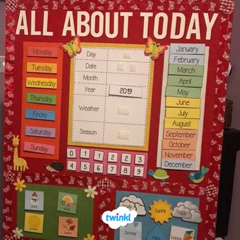 Keep your classroom organised and students informed with this wonderfully colourful classroom calendar. We know that every classroom is different so create your own using Twinkl's brilliant 'Date and Weather Daily Interactive Activity Flipchart'. This resource allows you to create the perfect calendar for all of your classroom needs. We have loads more customisable resources on our website, be sure to take a look! Date Board Classroom, Colour Display Classroom, Days Of The Week Display Classroom, Eal Classroom Displays, Calendar Display Classroom, Eal Display Boards, Interactive Classroom Displays, Board Display Ideas Classroom, Classroom Date Display