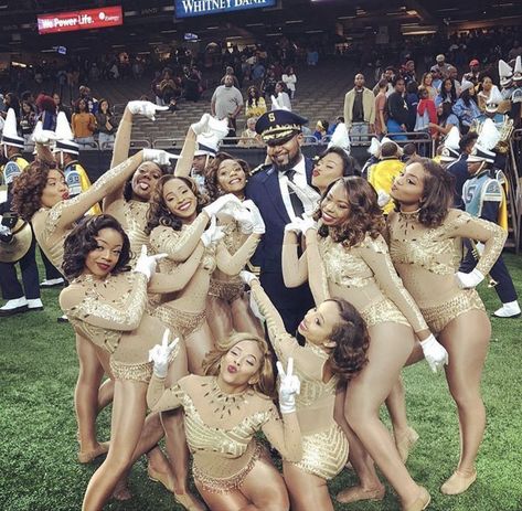 Hbcu Dance Teams, Southern University Dancing Dolls, Hbcu Majorettes, Majorette Dance Uniforms, Majorette Outfits, Dancing Dolls Bring It, Dance Uniforms, Black Dancers, Dancing Dolls