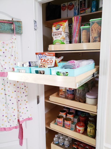 Small Pantry Pull Out Drawers, Small Pantry With Pull Out Shelves, Sliding Drawer Pantry Organization, Organize Pull Out Pantry Shelves, Pantry Pull Out Shelves Organization, Wire Shelf Pantry, Pantry Pull Out Drawers, Amazing Pantry, Wire Pantry Shelves