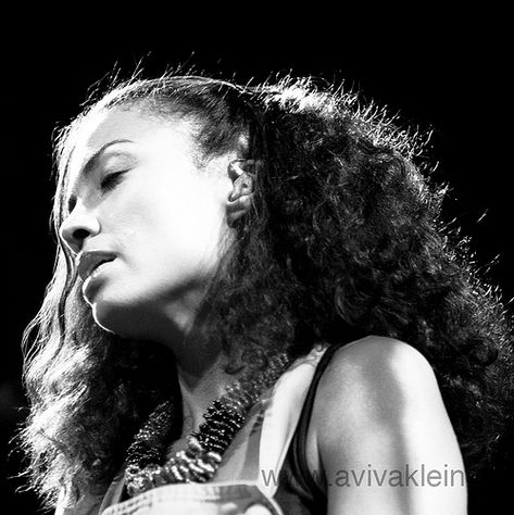 Amel Larrieux, Neo Soul Music, Photo Tag, Natural Essence, R&b Artists, Lisa Bonet, Soul Singers, R&b Music, Her Voice