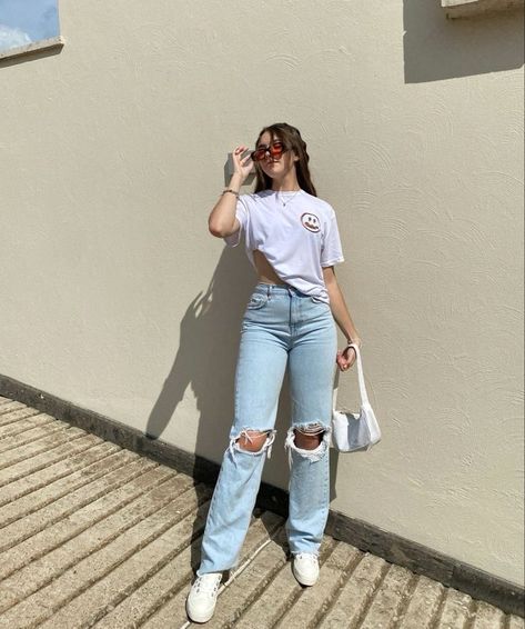 Baggy Jeans Ripped, Street Style Outfits Casual, Outfits Juvenil, Aesthetic Fits, Love W, Jeans Ripped, Casual Day Outfits, Amazing Fashion, Causual Outfits